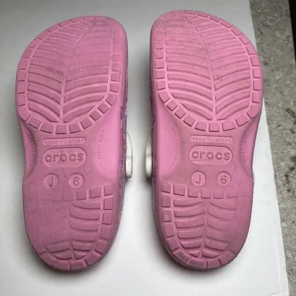Crocs Limited Edition Hello Kitty And Friends Classic Clog Pink / White  Size 6 - Picture 7 of 15